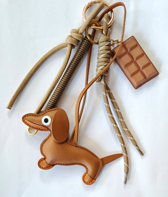 doggy-choco-fun-bag-and-keychain-charm