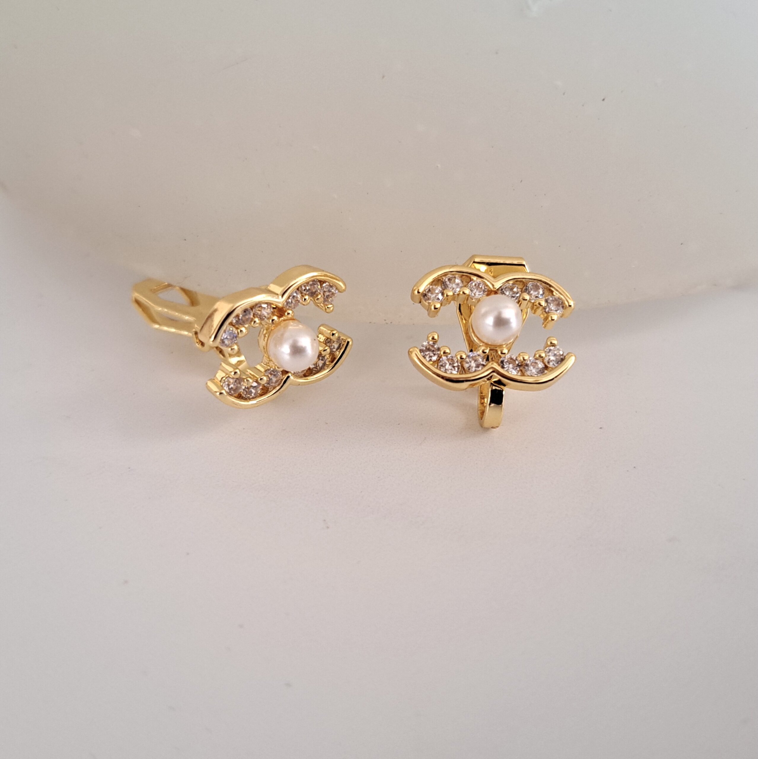 Skoularikia-typou-atsalina-Blithe